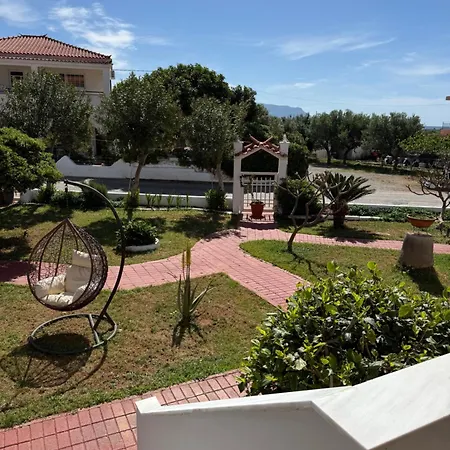 Πανσιόν Vias 3*