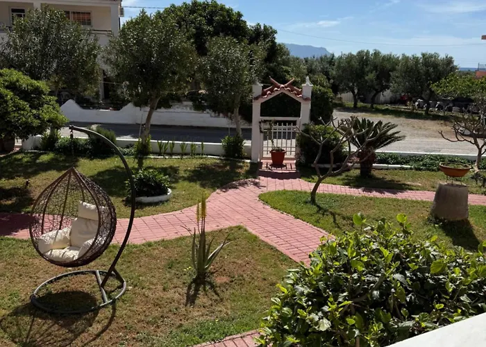 Πανσιόν Vias 3*