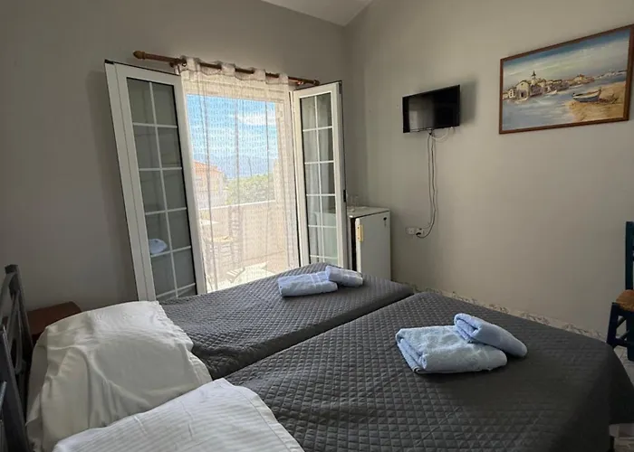 Πανσιόν Vias 3*