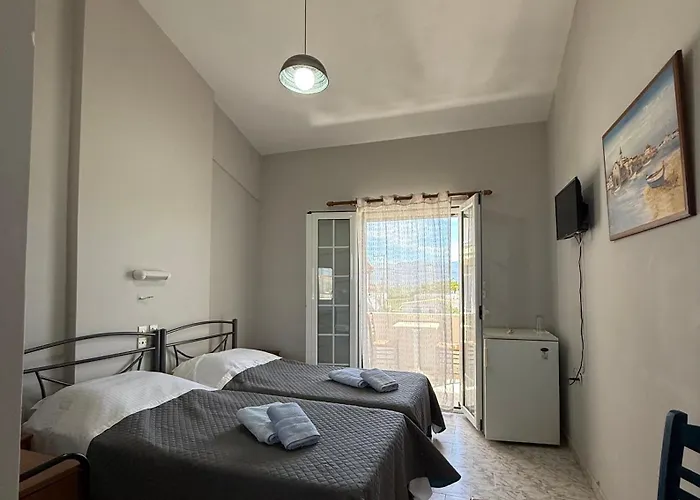 Vias Πανσιόν 3*